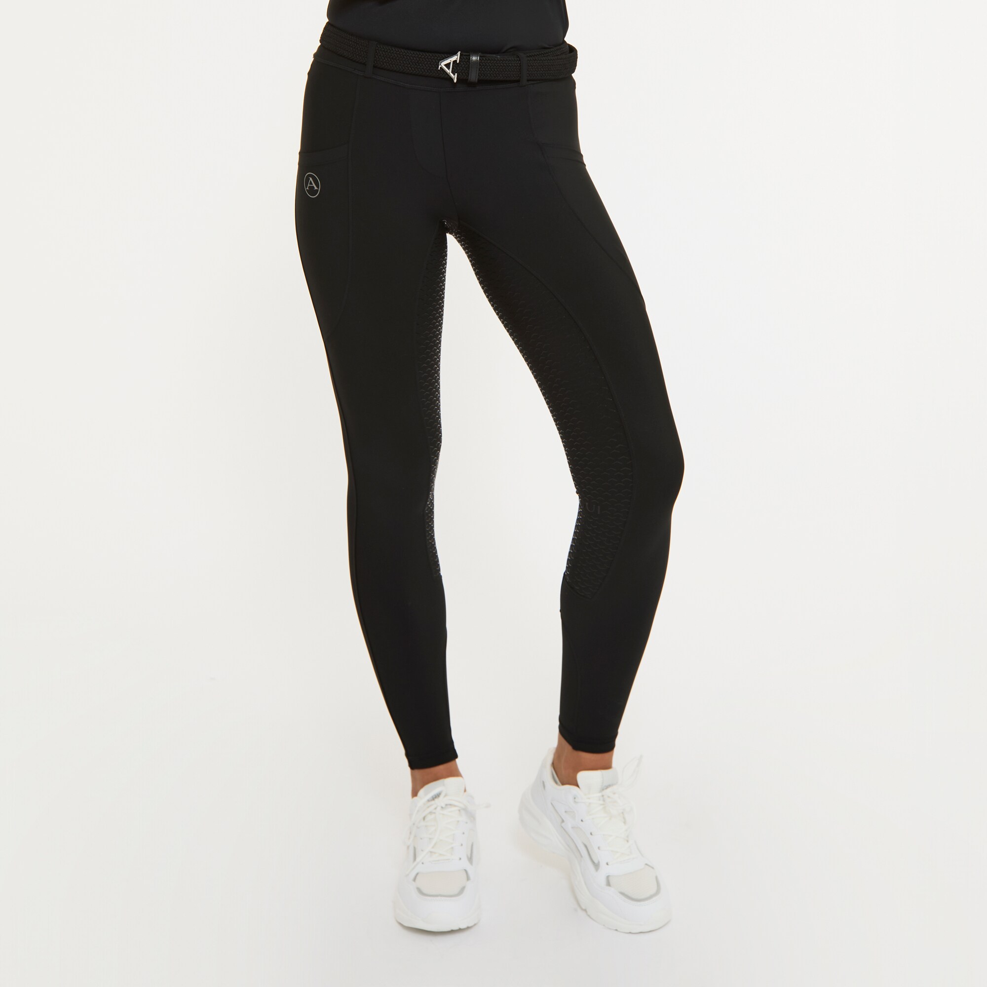 Riding breeches  Noma Alequi